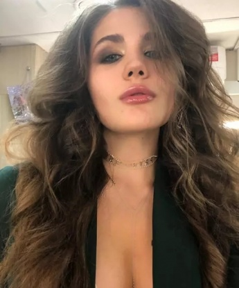 Оксана, 20 лет, 2 размер груди